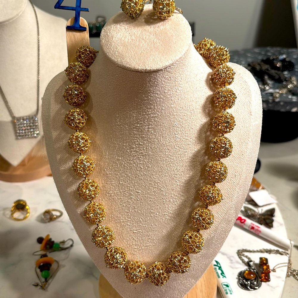 Gorgeous set